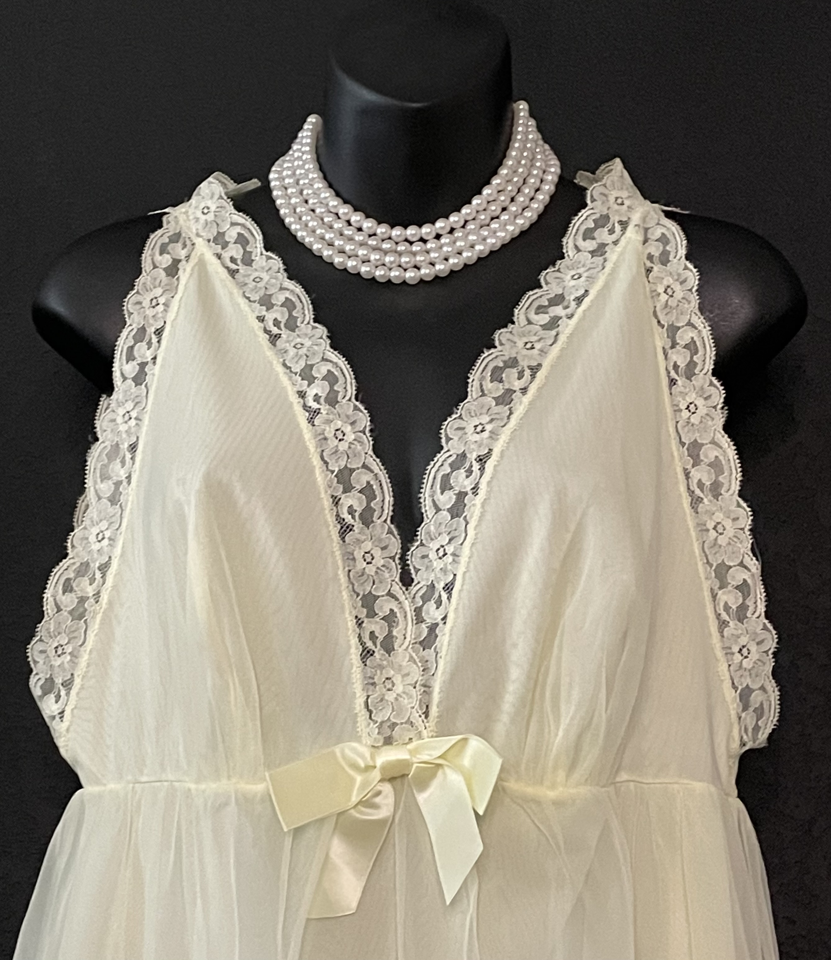 Exclusive Collection - Vintage 1960's SHADOWLING Sheer Chiffon & Lace ...