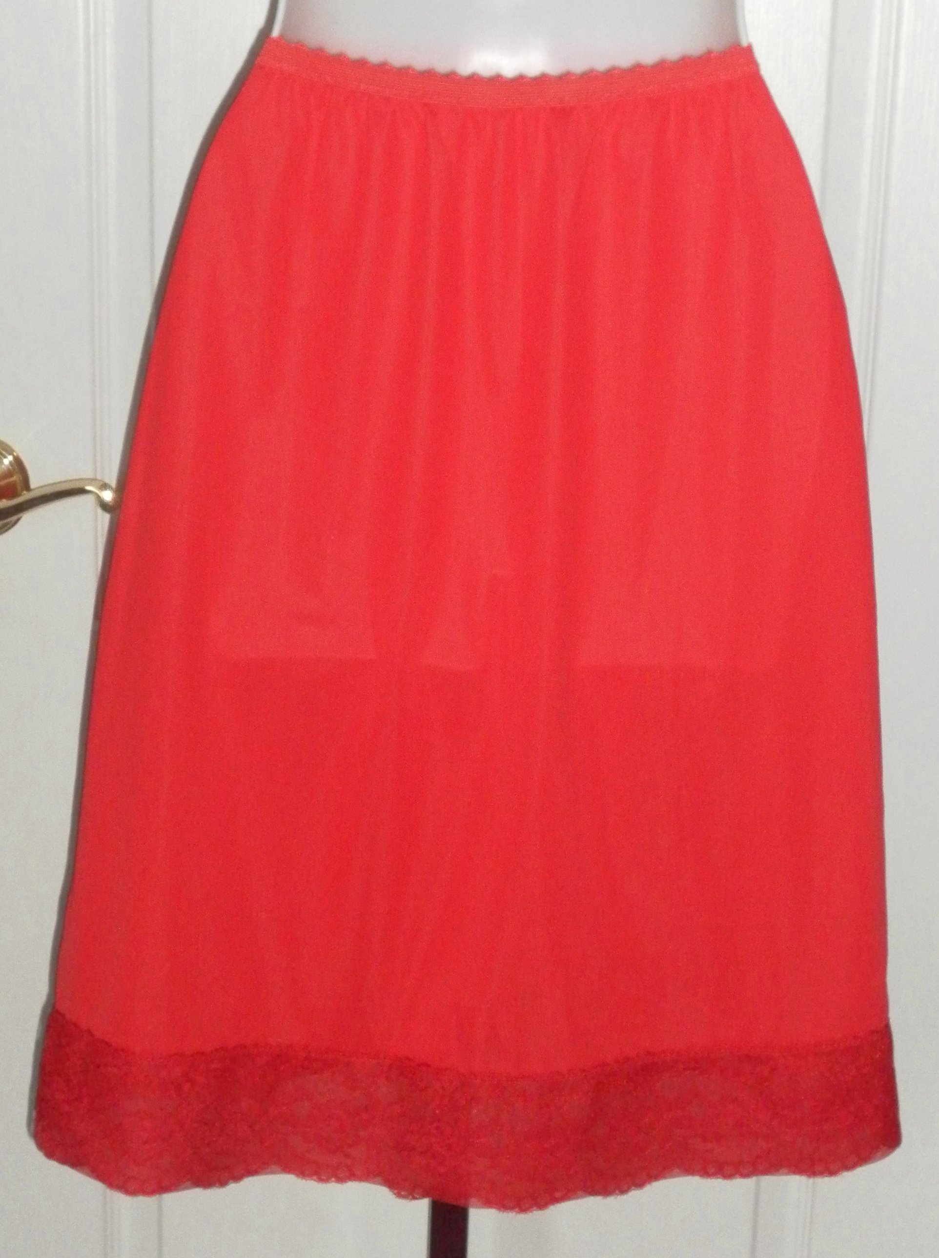 SEXY Vivid Red Vintage 1950's FORMFIT ROGERS Chiffon & Lace Hem Half ...