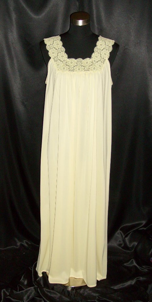 Long Luxurious Yellow Nightgown 42 Pink Girl Vintage Lingerie